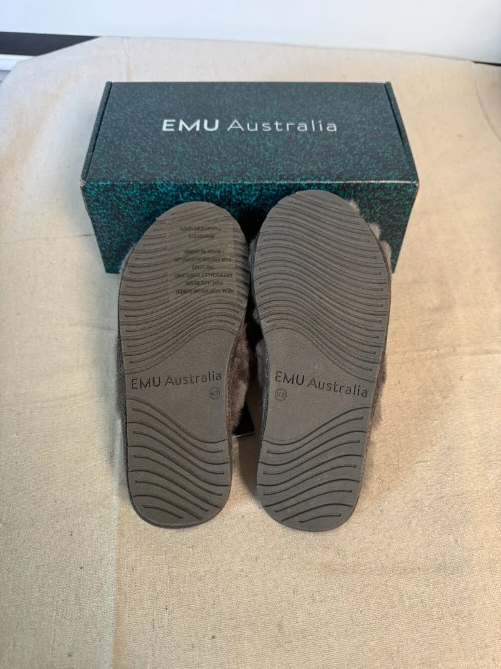 Kids 2 EMU Australia Mayberry Slippers Charcoal Gray Sheepskin K2 T12176 Fuzzy